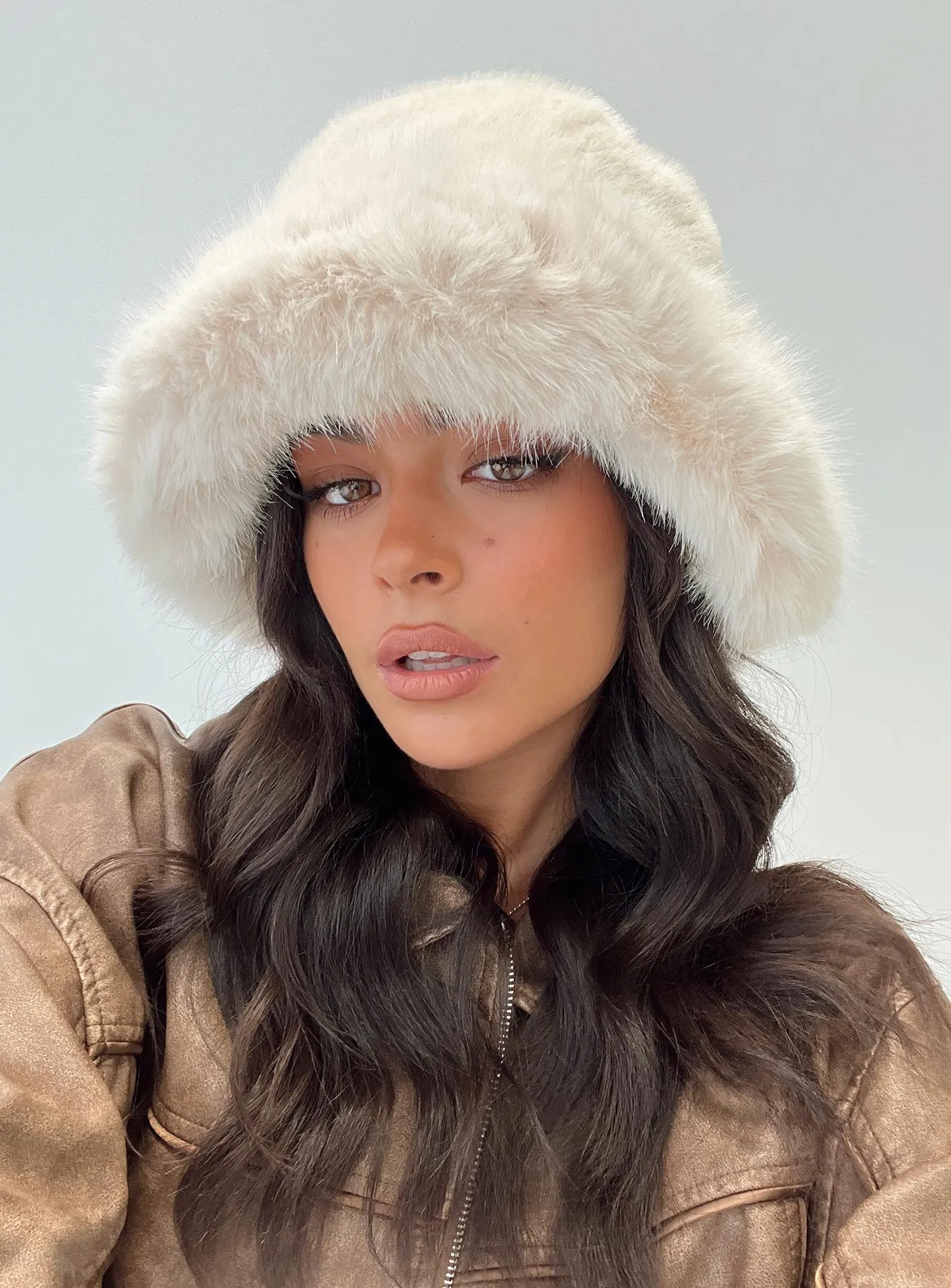 Avaah Fluffy Hat Cream