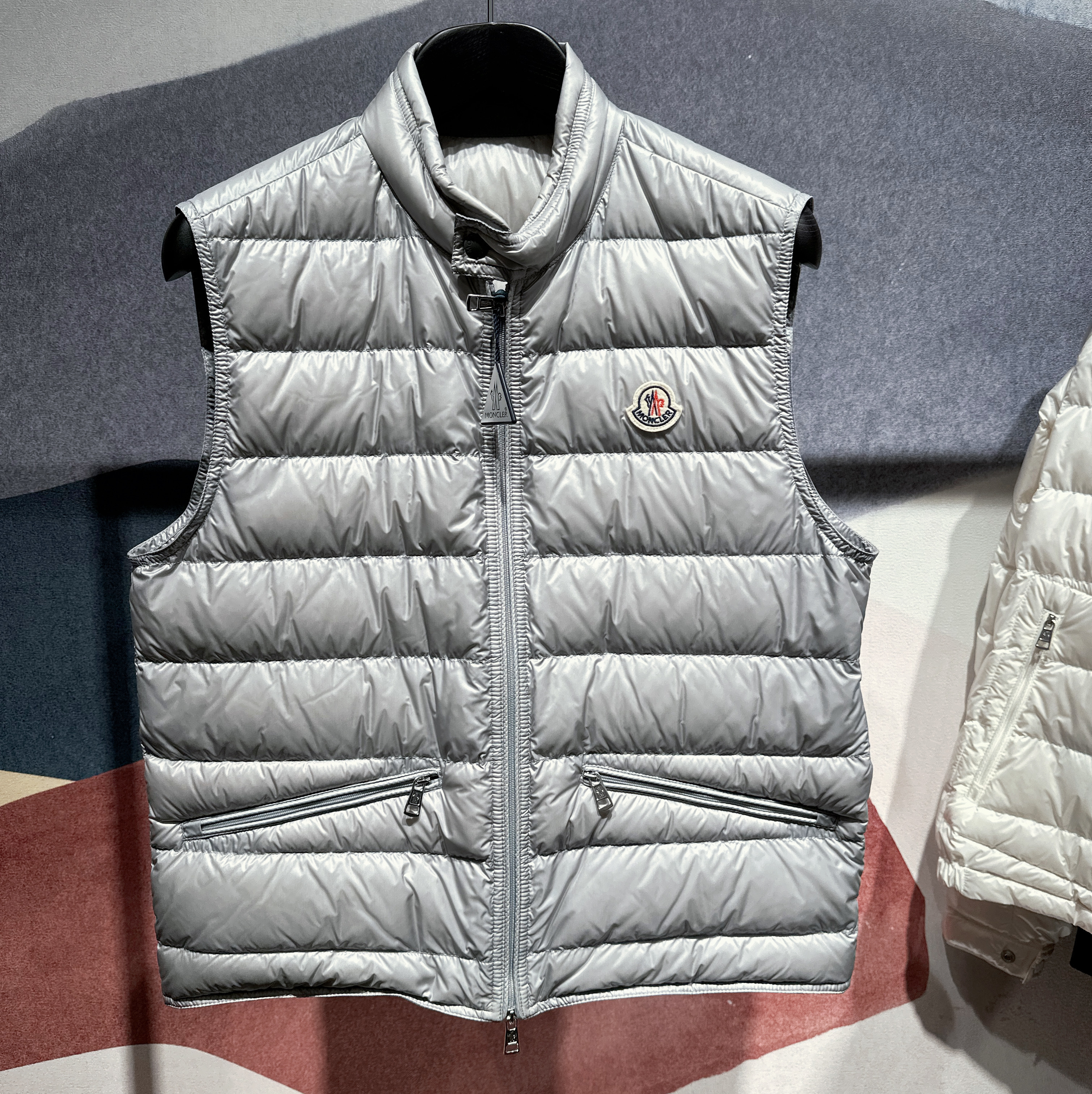 MONCLER  |Classic Gui Down Gilet I20911A107005302992V